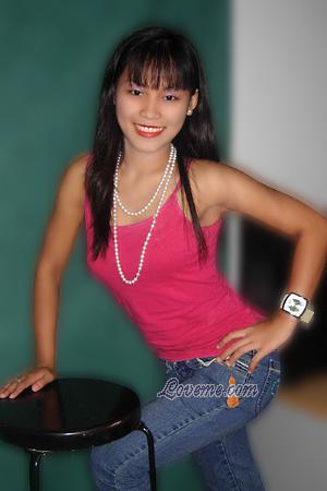 100329 - Marylou Idade: 25 - As Filipinas
