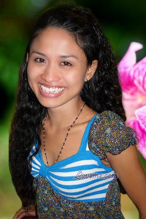 104906 - Yolanda Idade: 26 - As Filipinas
