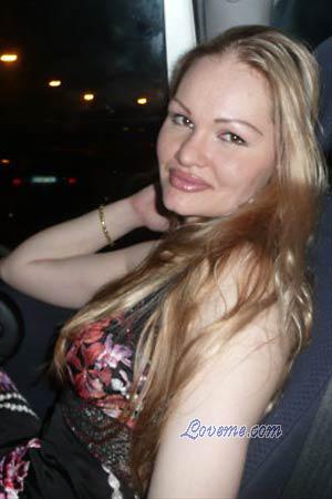 114594 - Julia Idade: 28 - Russia