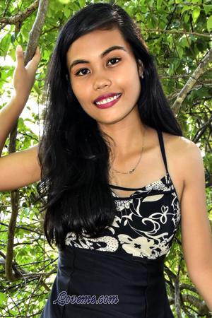 170414 - Rosemarie Idade: 24 - As Filipinas
