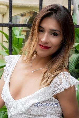 215106 - Karina Idade: 43 - Peru