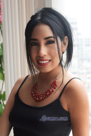 216892 - Camila Idade: 28 - Peru