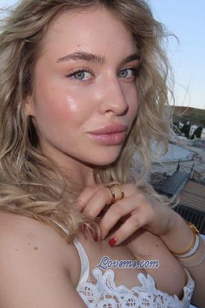 224030 - Sofiia Idade: 19 - Ucrânia