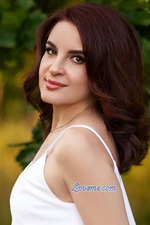 224242 - Olena Idade: 44 - Ucrânia