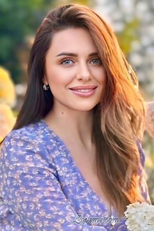 224551 - Yulia Idade: 35 - Ucrânia