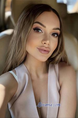 224556 - Yuliia Idade: 39 - Ucrânia