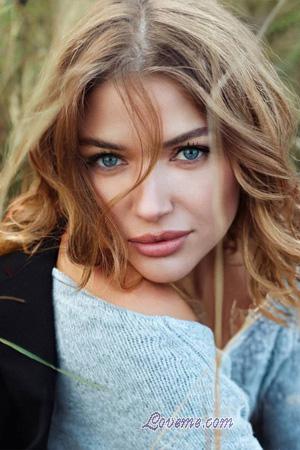 225630 - Tetiana Idade: 29 - Ucrânia