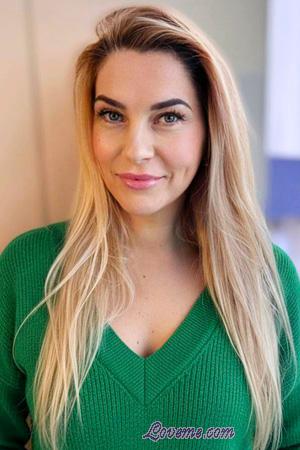 225973 - Svitlana Idade: 48 - Ucr&acirc;nia