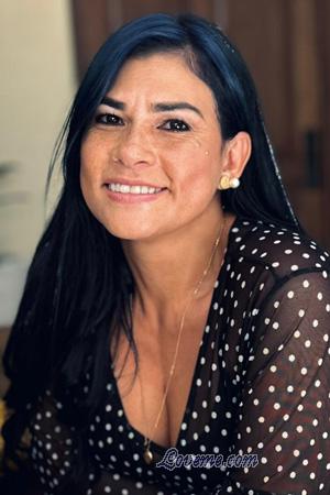 Ladies of Col&ocirc;mbia