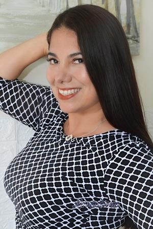 226335 - Lourdes Idade: 51 - Peru