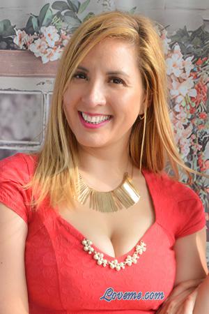 226550 - Andrea Idade: 36 - Peru