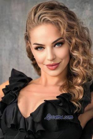 227154 - Nina Idade: 34 - Mold&aacute;via