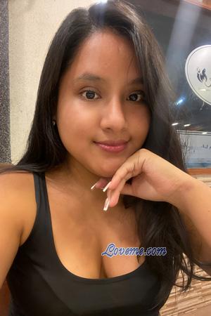 227380 - Valeria Idade: 25 - Peru