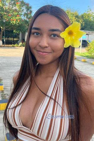 227503 - Sandra Idade: 26 - Col&ocirc;mbia
