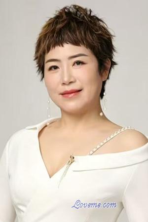 227720 - Linda Idade: 46 - China