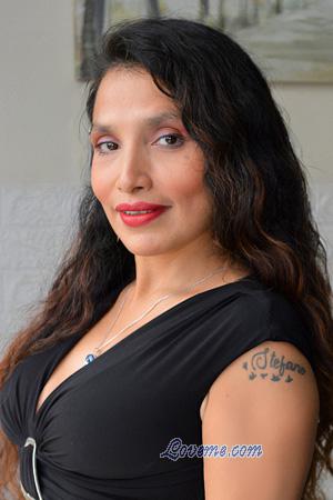 227795 - Raquel Idade: 45 - Peru