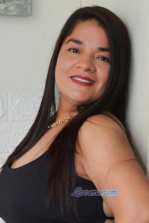 227801 - Silvana Idade: 35 - Peru