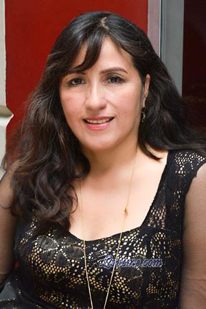 228135 - Ursula Idade: 48 - Peru