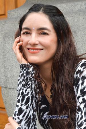 228373 - Geraldine Idade: 40 - Peru