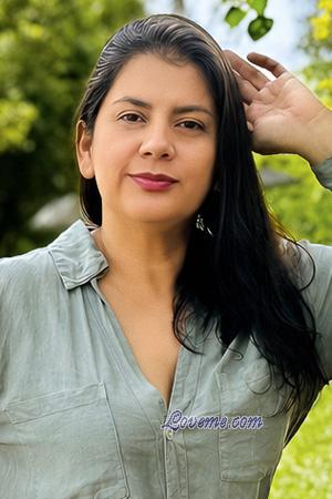 228705 - Sarai Idade: 43 - Venezuela