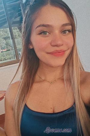 229318 - Michelle Idade: 24 - Costa Rica