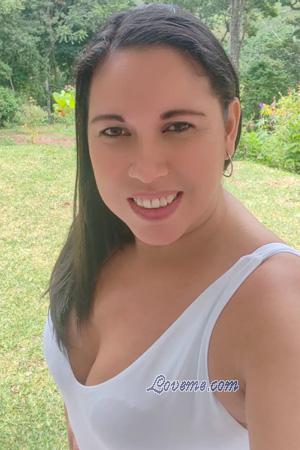 Ladies of Costa Rica