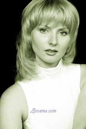 66889 - Svetlana Idade: 30 - Russia