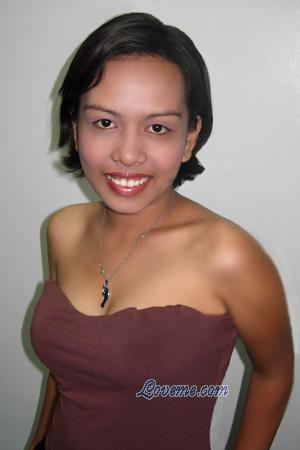 92973 - Iris Kristine Idade: 22 - As Filipinas
